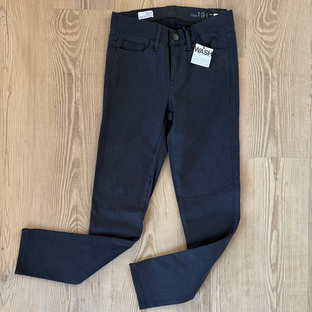 GAP NWT Classic Dark Gray Courderoy Women's Jeans